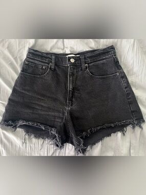 Abercrombie & Fitch ‘90s Relaxed Cutoff Shorts High Rise
